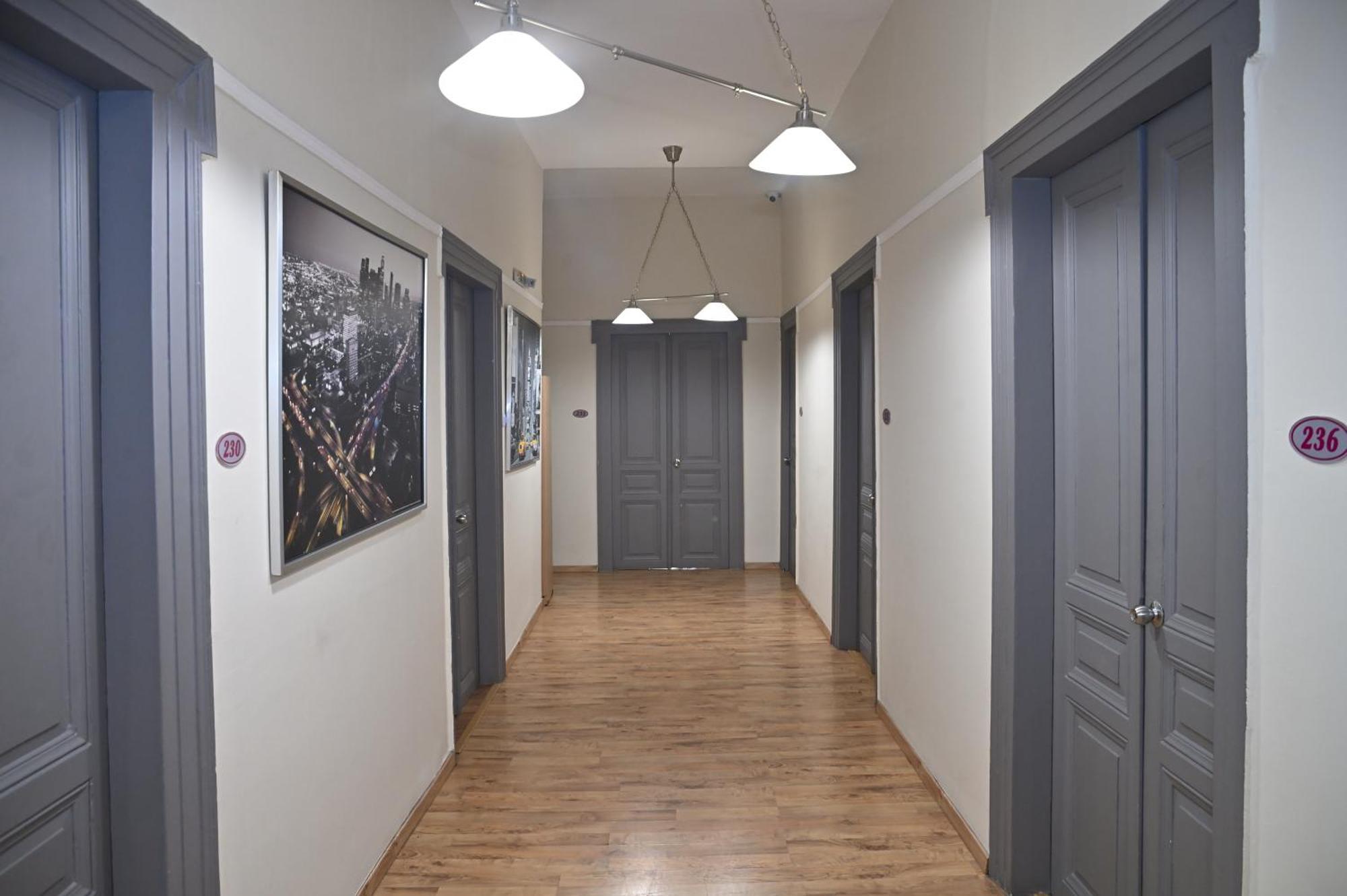 Kentrikon Hotel Халкис Екстериор снимка