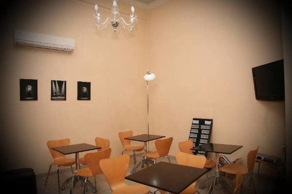 Kentrikon Hotel Халкис Екстериор снимка